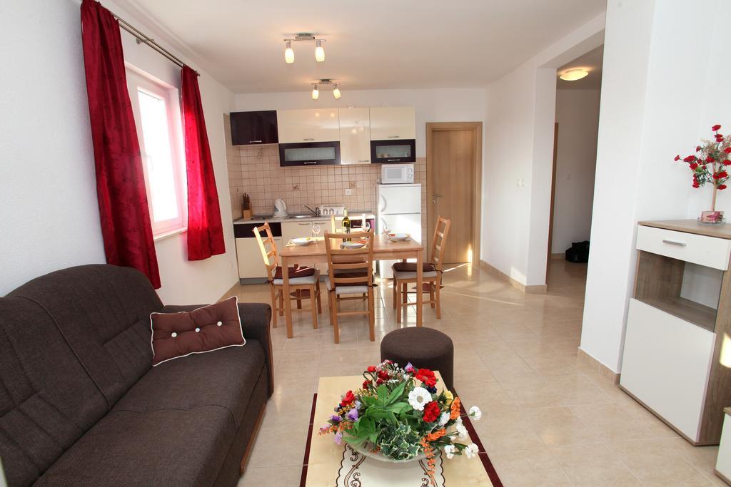 Apartments Villa Karlo Kastela Exterior photo
