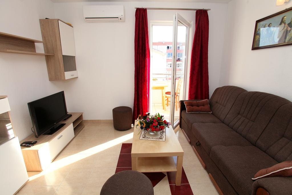 Apartments Villa Karlo Kastela Exterior photo